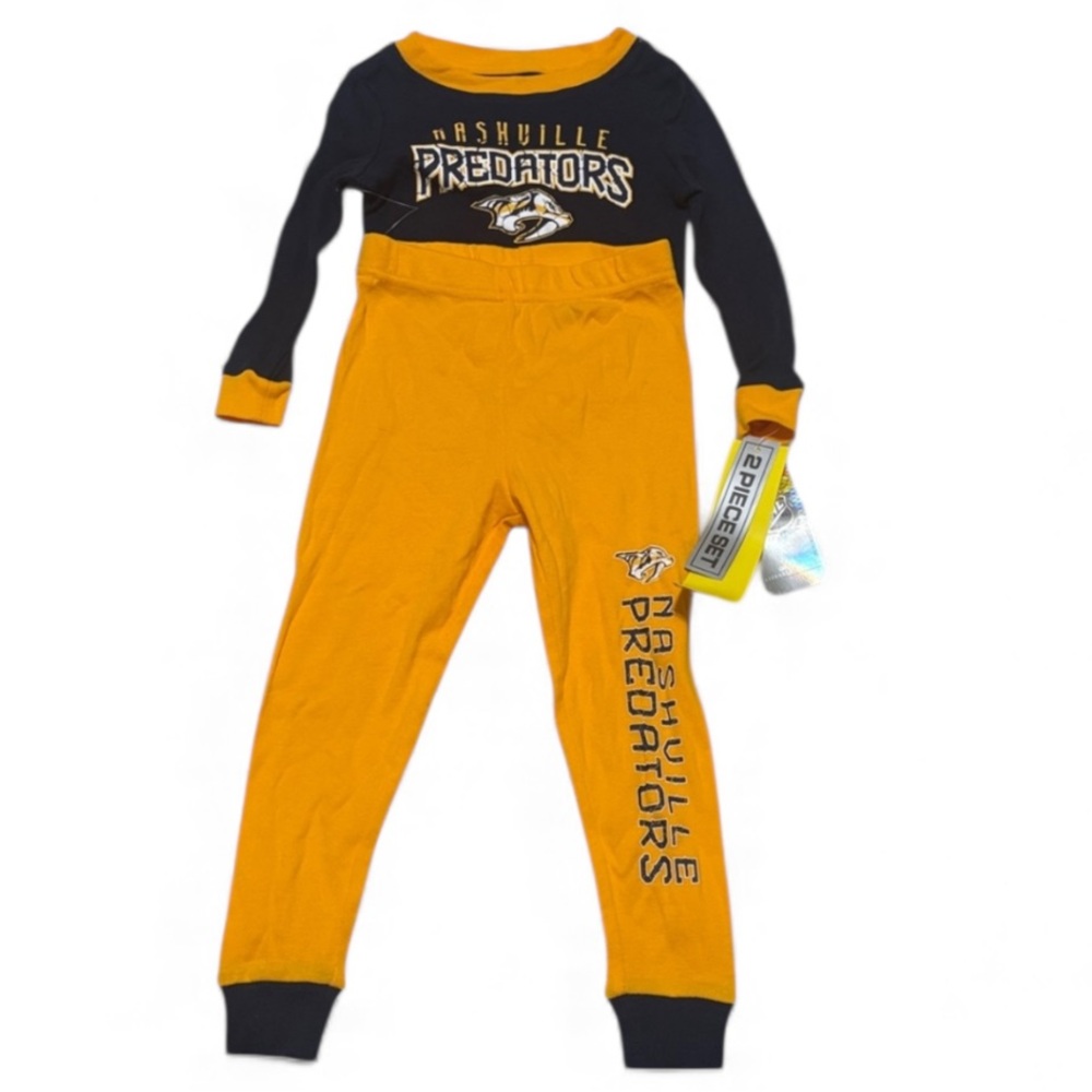 NWT NHL Nashville Predators Hockey 2 Piece Set Size 2T